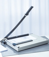 得力8013切紙機(白灰)